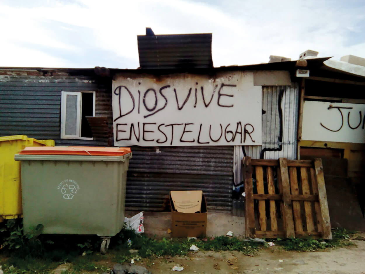 Dios vive en este lugar