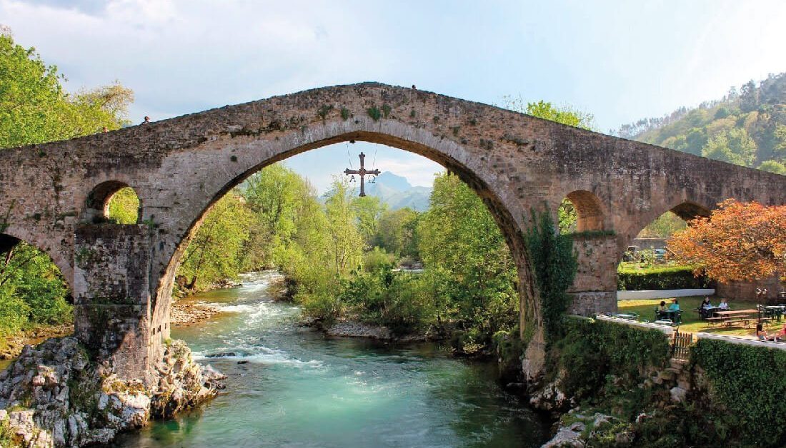 Puente romano de Cangas de Onís (Asturias)