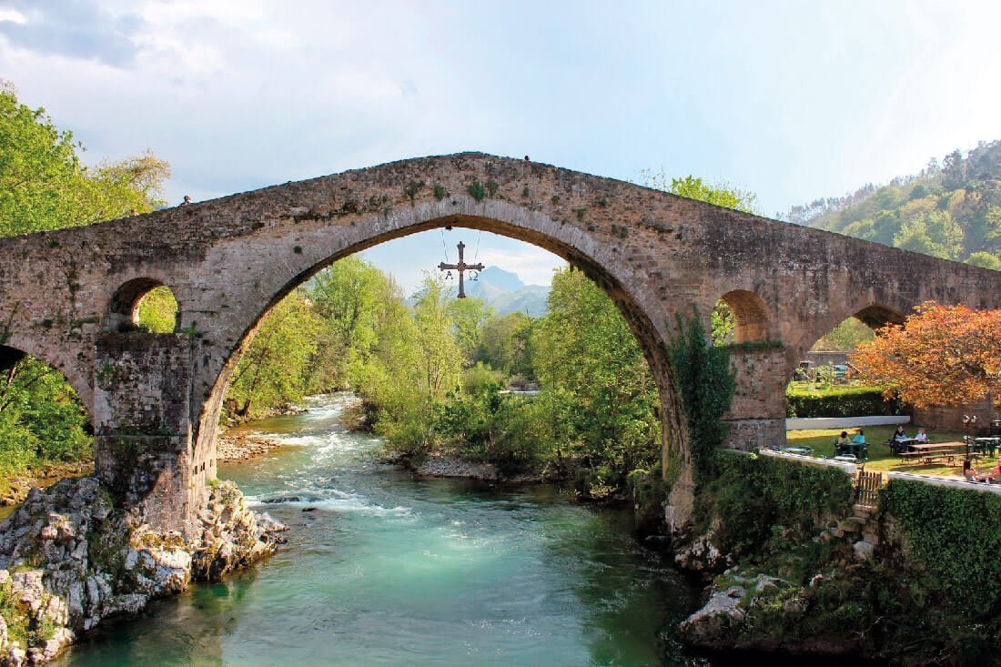 Puente romano de Cangas de Onís (Asturias)