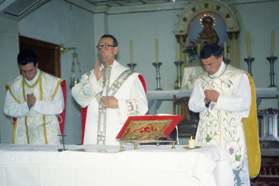 Misa con el P. Tomás Morales