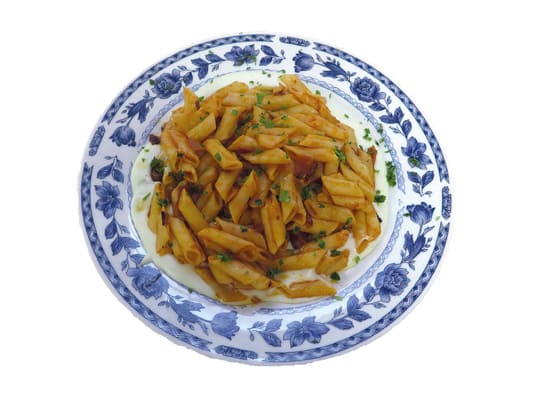 Macarrones a la española con con salsa bechamel