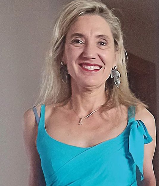 M.ª Azucena