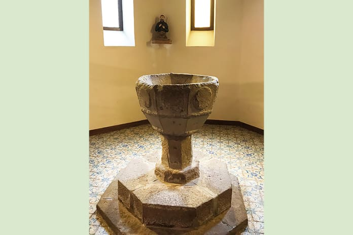 Pila bautismal de Javier (Navarra)